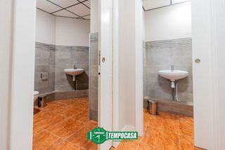 Local comercial en venta en Avda. de Abril. - 9 de octubre en Sagunto