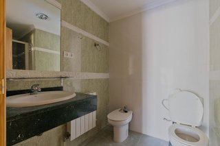 Piso en venta en Polígono Cartuja – La Paz en Granada