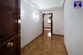 Piso en venta en Los Remedios en Sevilla