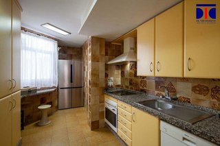 Piso en venta en Los Remedios en Sevilla