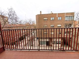 Piso en venta en La Paz en Zaragoza