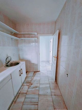 Piso en venta en Santos de Maimona (Los)