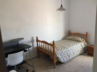 Piso en venta en Santos de Maimona (Los)