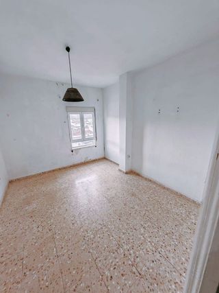 Piso en venta en Santos de Maimona (Los)