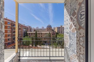 Piso en venta en Trinitat en Valencia