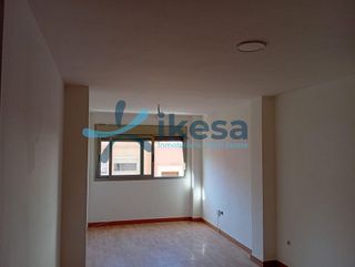 Piso en venta en Ciudad Jardín - Tagarete - El Zapillo en Almería