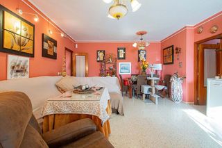 Piso en venta en Colores - Entreparques en Sevilla