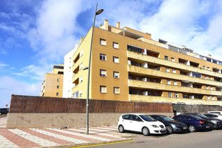 Piso en venta en Las Salinas en Roquetas de Mar