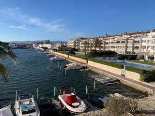 Piso en venta en Empuriabrava en Castelló d´Empúries