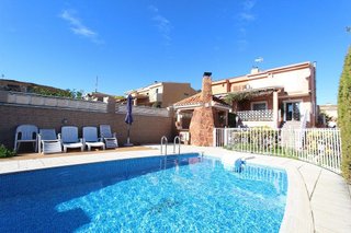Casa pareada en venta en Zona Avenida Alta - Auditorio en Torrent
