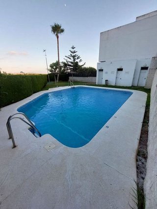 Casa adosada en venta en Conil en Conil de la Frontera