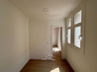 Piso en venta en Sants en Barcelona