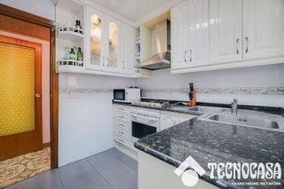 Piso en venta en Singuerlín - Can Franquesa - Les Oliveres en Santa Coloma de Gramanet