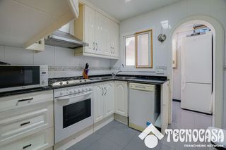 Piso en venta en Singuerlín - Can Franquesa - Les Oliveres en Santa Coloma de Gramanet