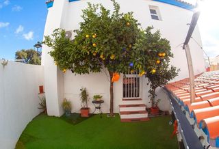 Casa adosada en venta en Barrios (Los)