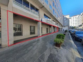 Local comercial en alquiler en Ensanche - Sar en Santiago de Compostela