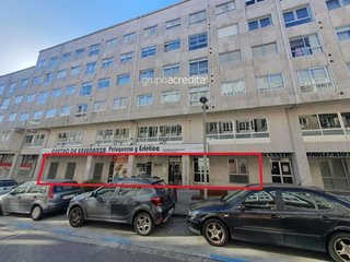 Local comercial en alquiler en Ensanche - Sar en Santiago de Compostela