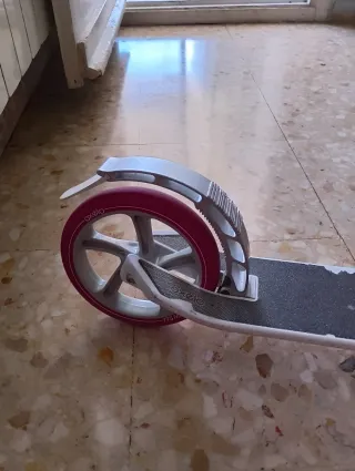 Patinete infantil blanco y morado oxelo mid 9