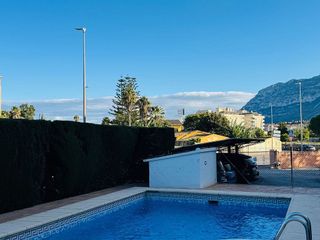 Piso en venta en Les Marines/Las Marinas en Dénia