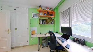 Piso en venta en Cerrado Calderón - El Morlaco en Málaga