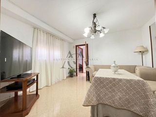 Piso en venta en Lucena