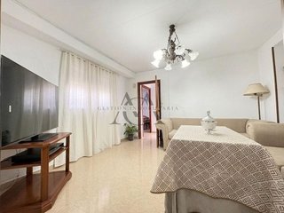 Piso en venta en Lucena