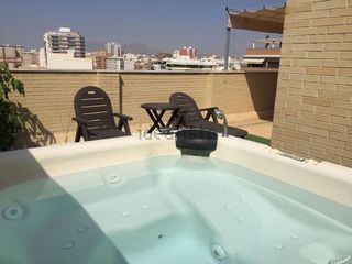 Dúplex en venta en Benalúa en Alicante