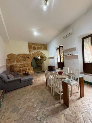 Piso en venta en Carmona