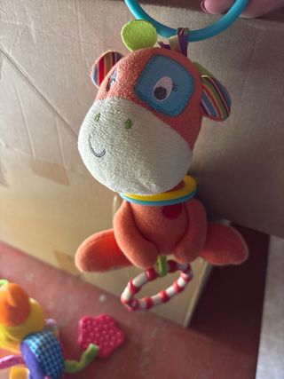 Juguetes para coche de bebé