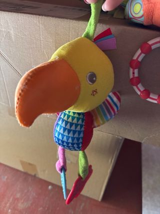 Juguetes para coche de bebé