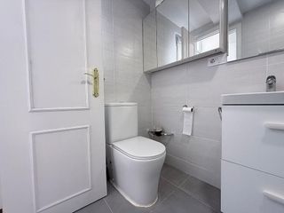 Piso en venta en La Malva-rosa en Valencia