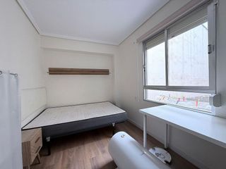 Piso en venta en La Malva-rosa en Valencia
