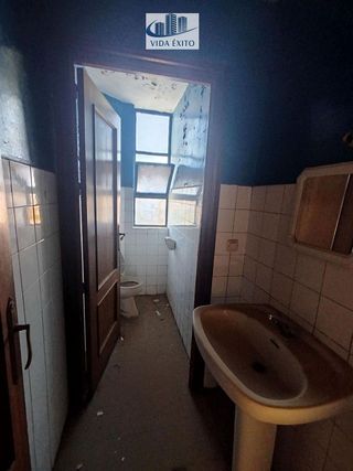 Piso en venta en Linares