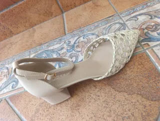 Zapatos Tacón Beige Calado Estilo Boho Nuevos