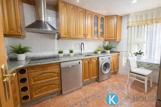 Casa adosada en venta en Montserrat - Parque Empresarial en San Fernando de Henares