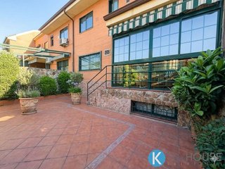 Casa adosada en venta en Montserrat - Parque Empresarial en San Fernando de Henares