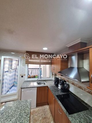 Casa adosada en venta en Catral