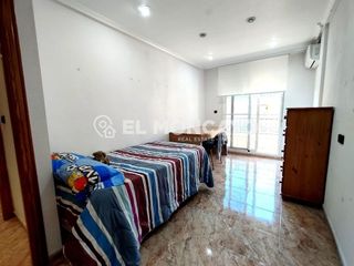 Casa adosada en venta en Catral