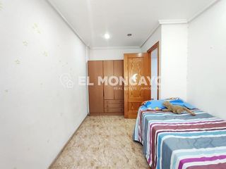 Casa adosada en venta en Catral