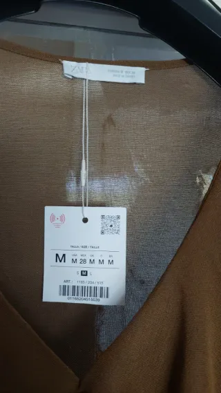 Blusa Zara volantes marrón talla M