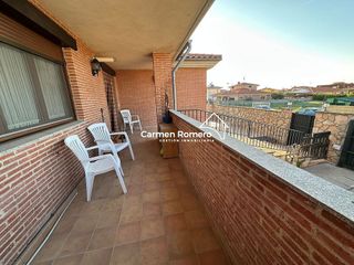 Chalet en venta en Villamayor