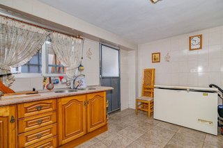 Casa adosada en venta en Loja