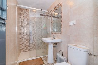 Casa adosada en venta en Loja