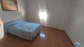 Casa adosada en venta en Linares