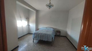 Casa adosada en venta en Linares