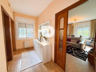 Chalet en venta en Sant Esteve Sesrovires