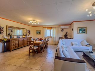 Chalet en venta en Vallirana