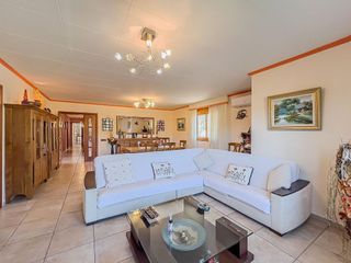 Chalet en venta en Vallirana