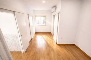 Piso en venta en El Raval - Safaretjos en Santa Coloma de Gramanet