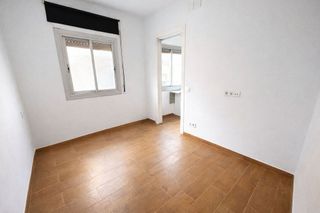 Piso en venta en El Raval - Safaretjos en Santa Coloma de Gramanet